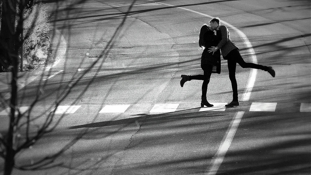 Dream proposal an engagement in Florence Tuscany by italian wedding photographer